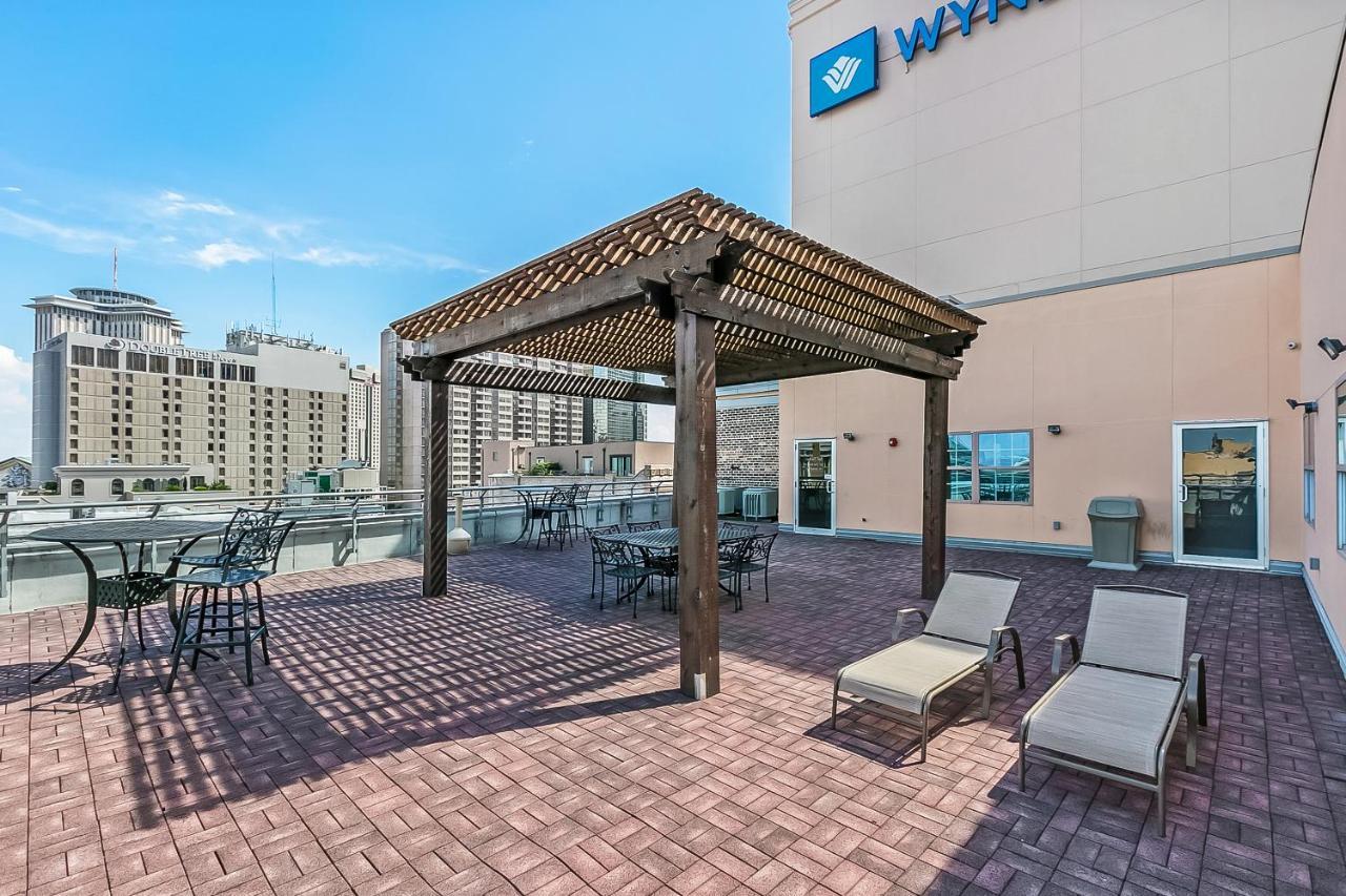 Beautiful Condos Steps from French Quarter and Bourbon St New Orleans Exterior foto
