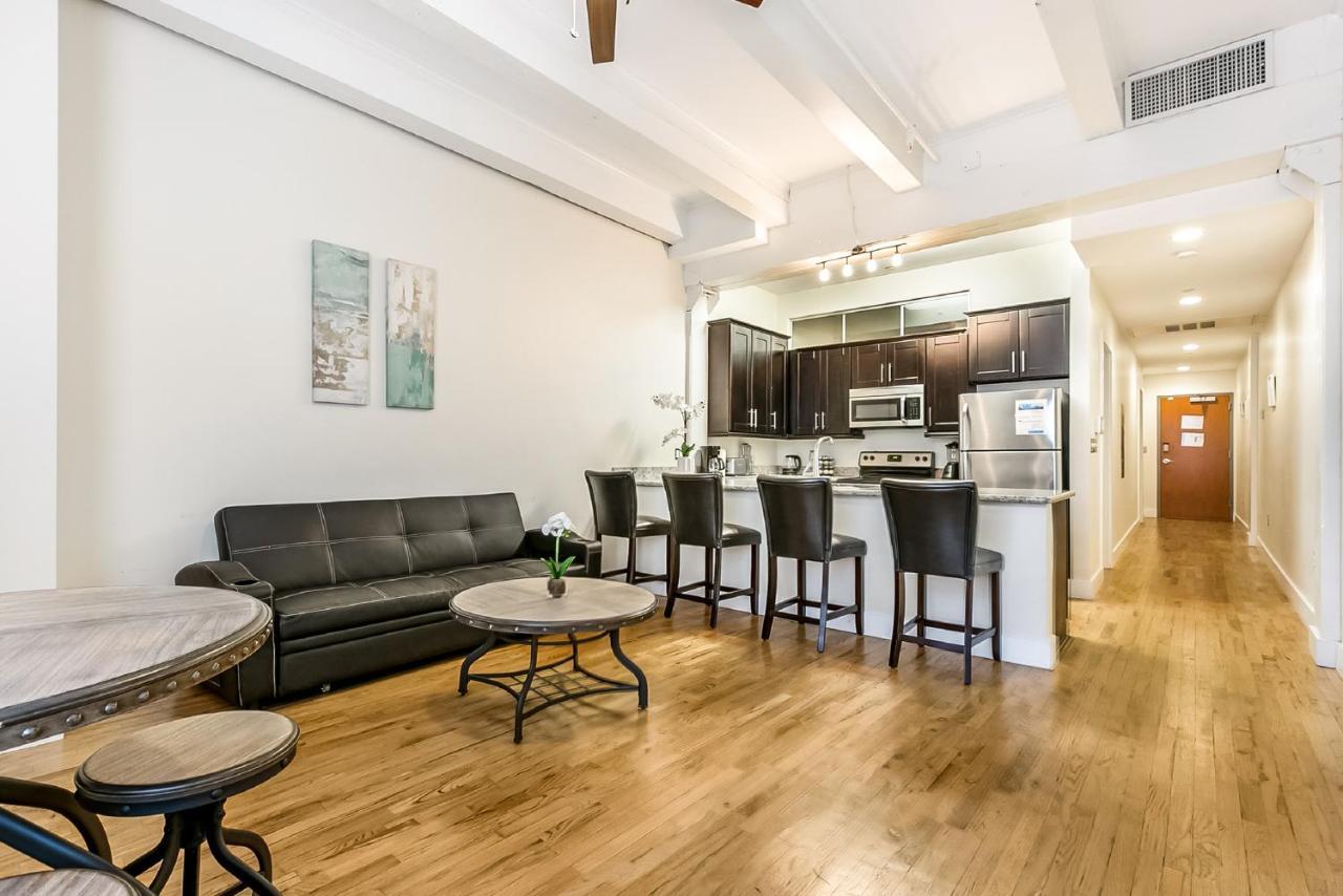 Beautiful Condos Steps from French Quarter and Bourbon St New Orleans Exterior foto