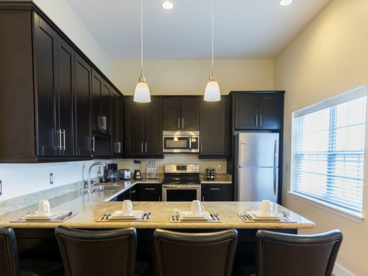 Beautiful Condos Steps from French Quarter and Bourbon St New Orleans Exterior foto